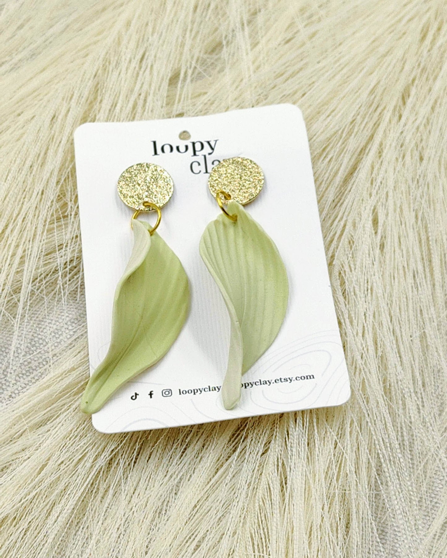 Delicate foglie di campo bicolore, pezzi unici - Loopy Clay