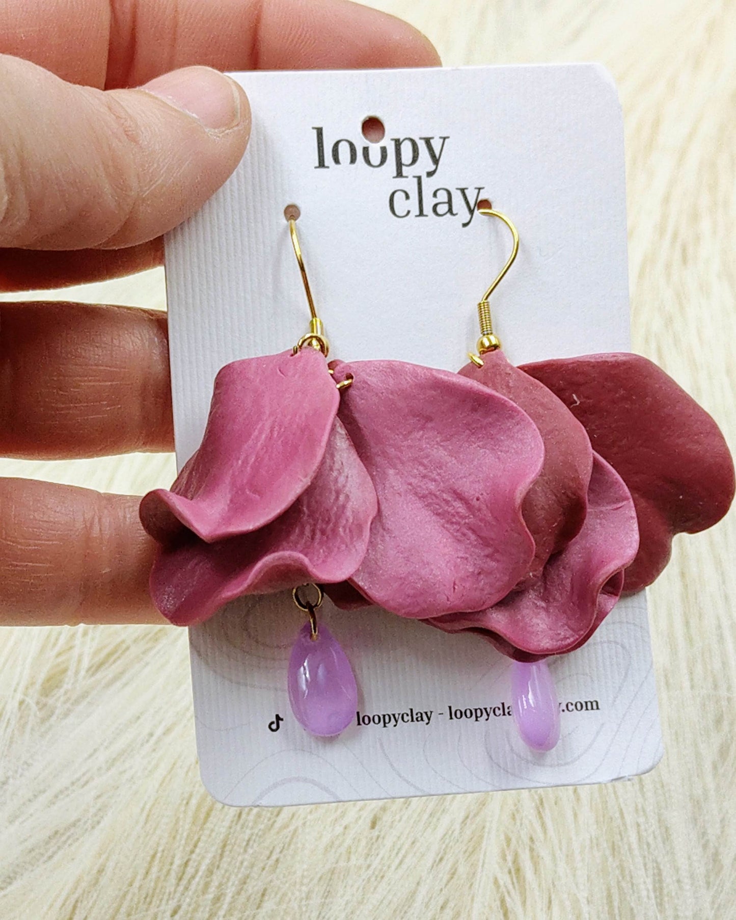 "Rosa d'Aurora": Orecchini Rosa Antico con Gocce di Rugiada