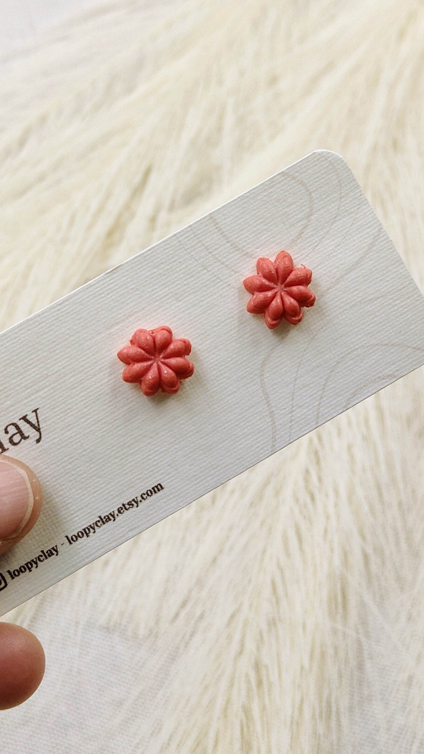 Orecchini mini fiorellini - rosso e arancione - Loopy Clay