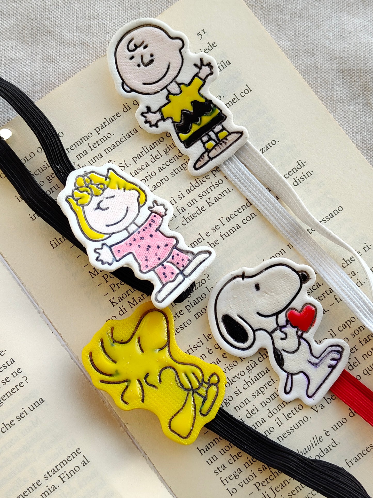 Collezione Anime | Segnalibro Elastico Regolabile | "Sally Brown"