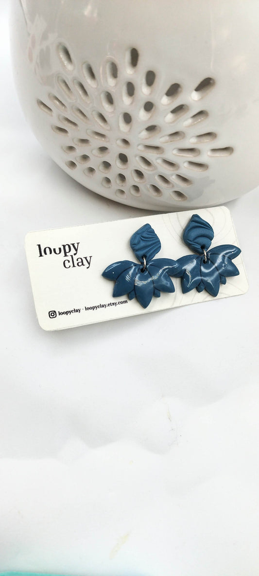 Orecchini pendenti blu effetto materico lucidi - Loopy Clay