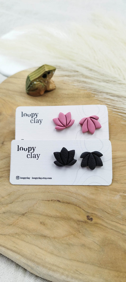 Orecchini fiori di loto - minimali ed eleganti - Loopy Clay