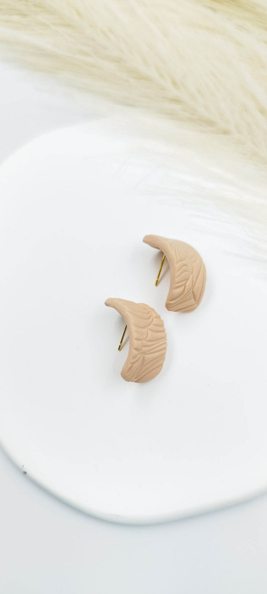 Orecchini huggies rosa tenue - geometrici e naturali - Loopy Clay