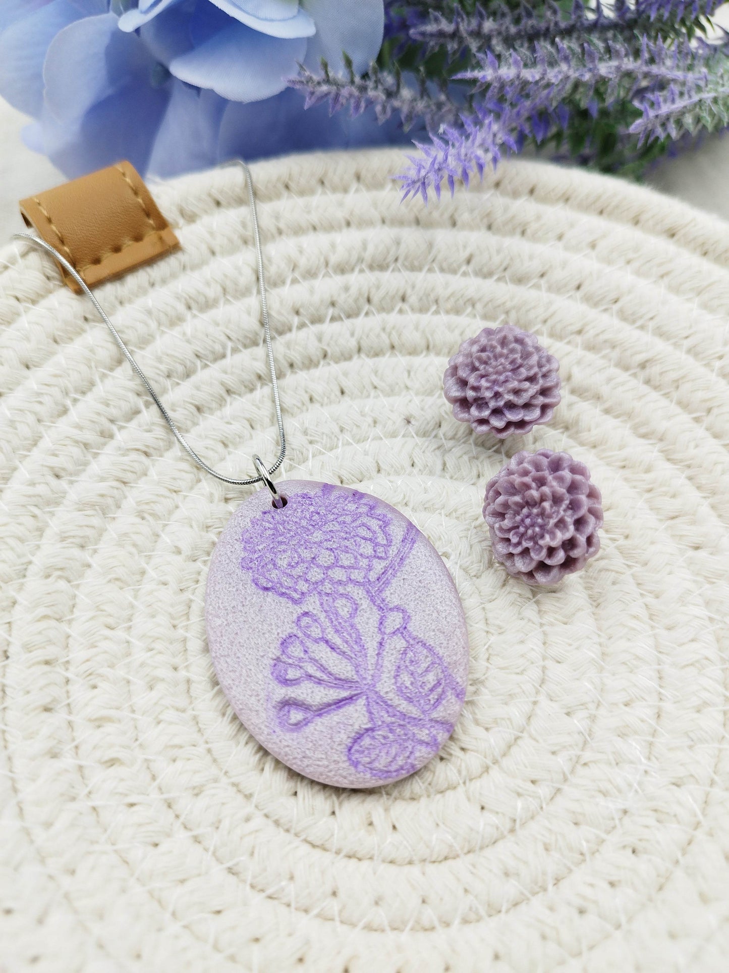 Collana con Ciondolo lilla - Dalia Elegante - Loopy Clay