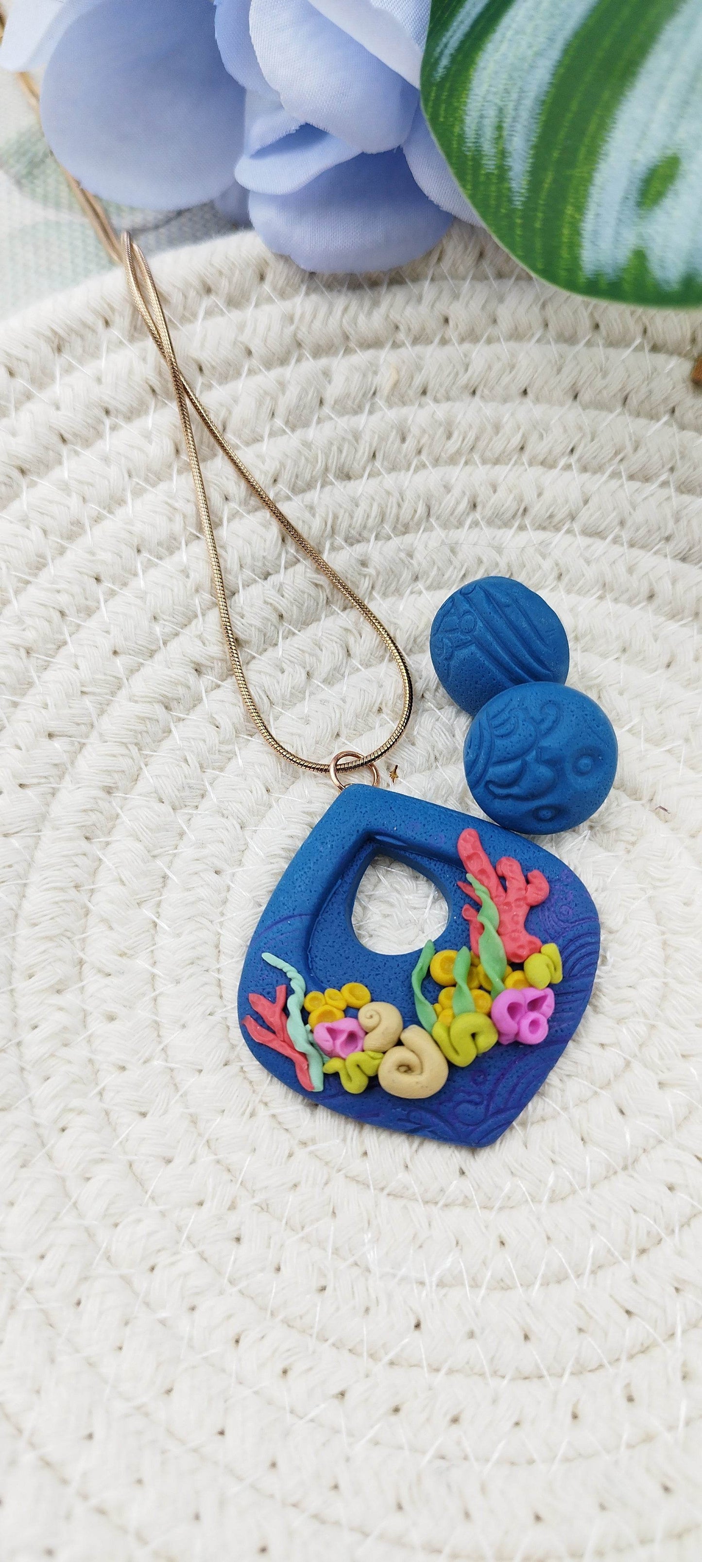Collana fondo del mare, barriera corallina - Loopy Clay
