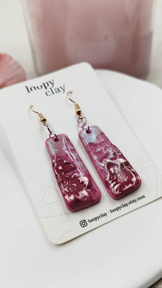 Orecchini pendenti floreali perlati - Loopy Clay