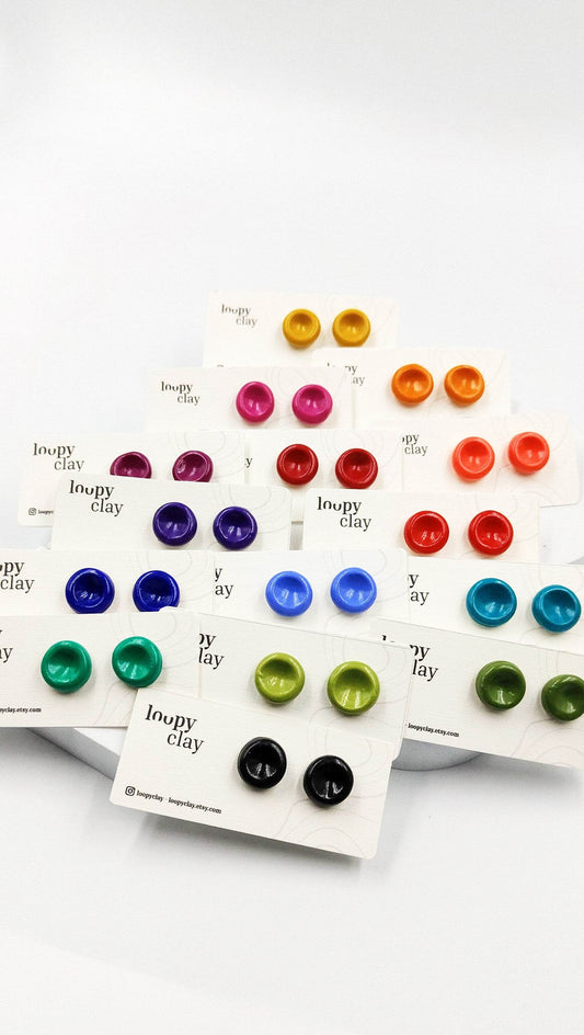 Orecchini a bottone dots, caldi - Loopy Clay