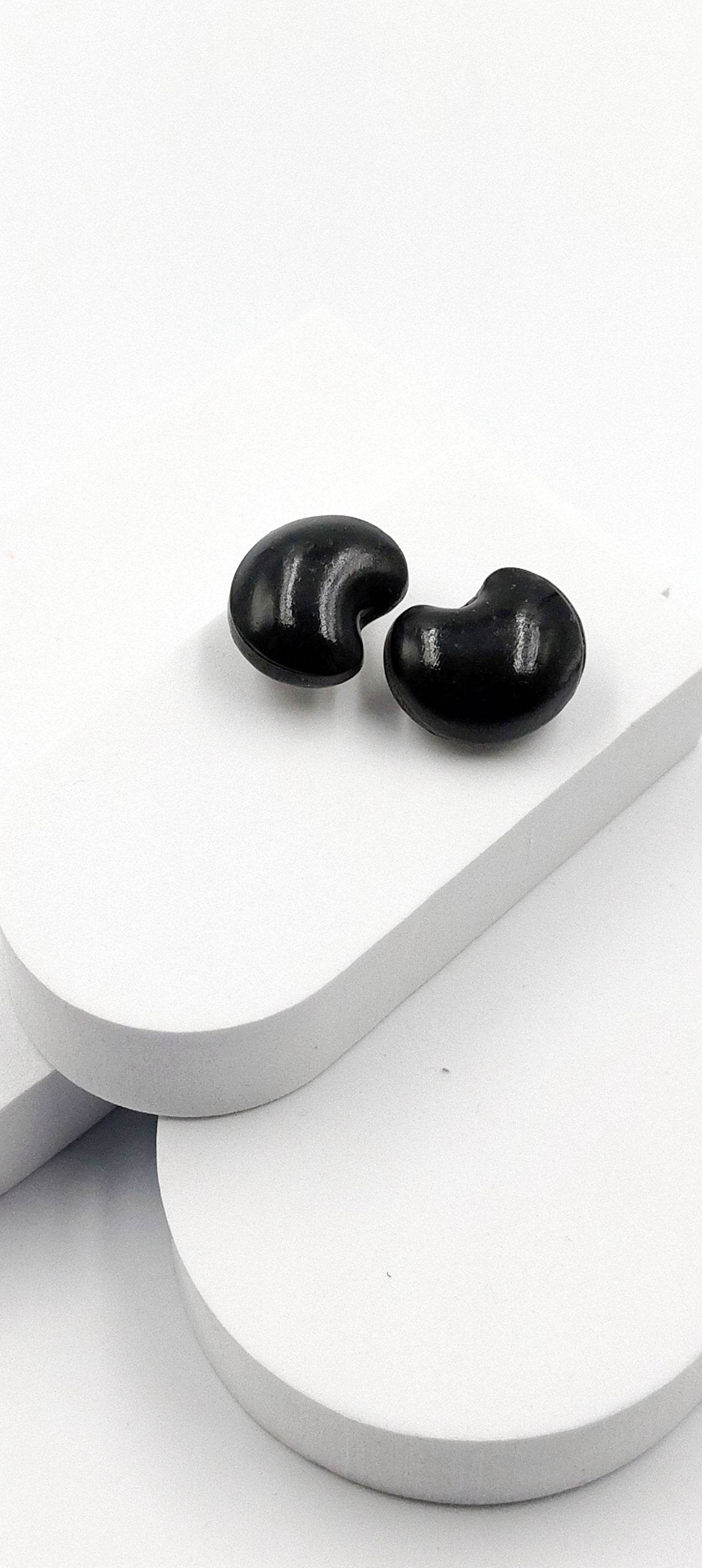 Orecchini bombati minimal a bottone - collezione design pop - Loopy Clay