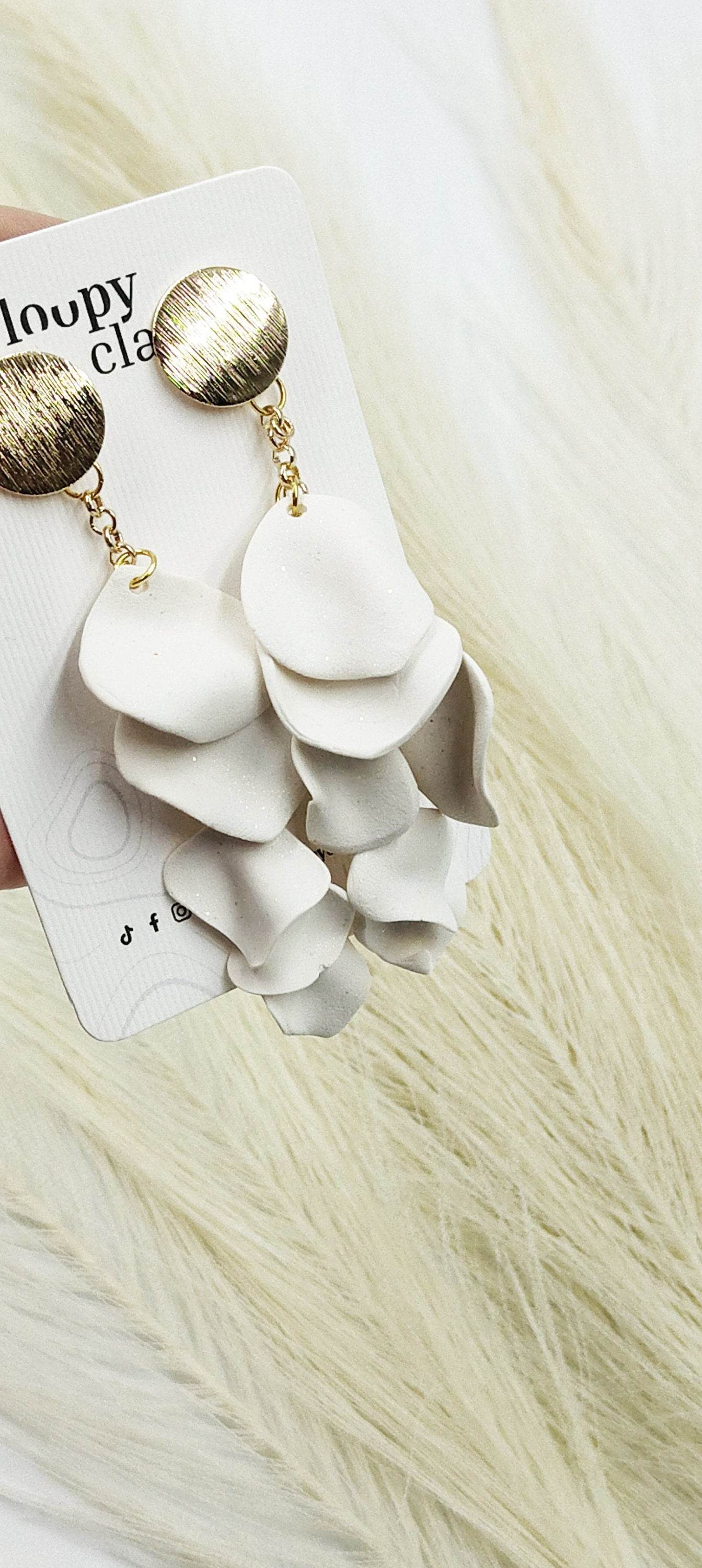 Orecchini petali di fiore primaverile, viola rosa e bianco - Loopy Clay