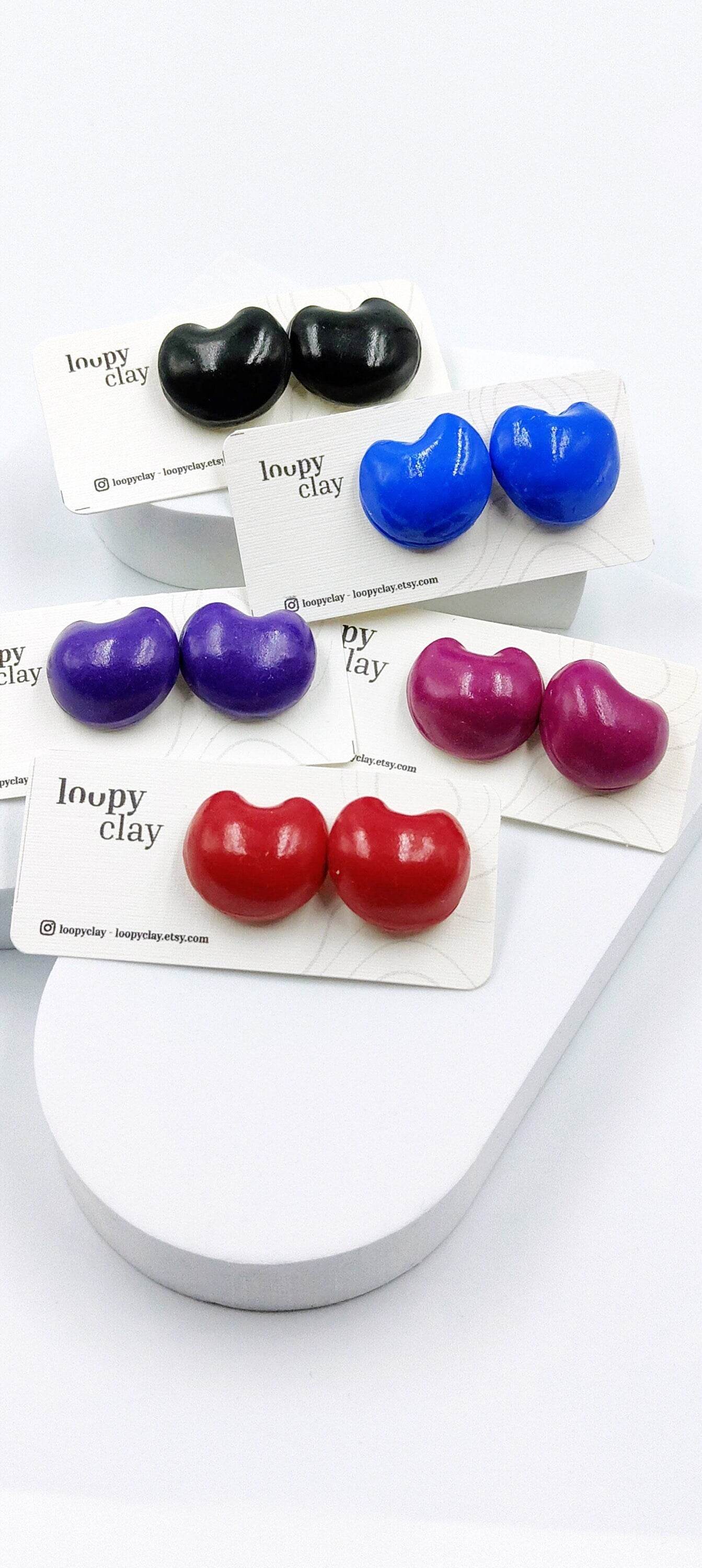 Orecchini bombati minimal a bottone - collezione design pop - Loopy Clay