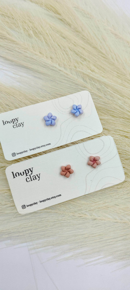 Orecchini fiorellini - delicati tocchi di primavera - Loopy Clay