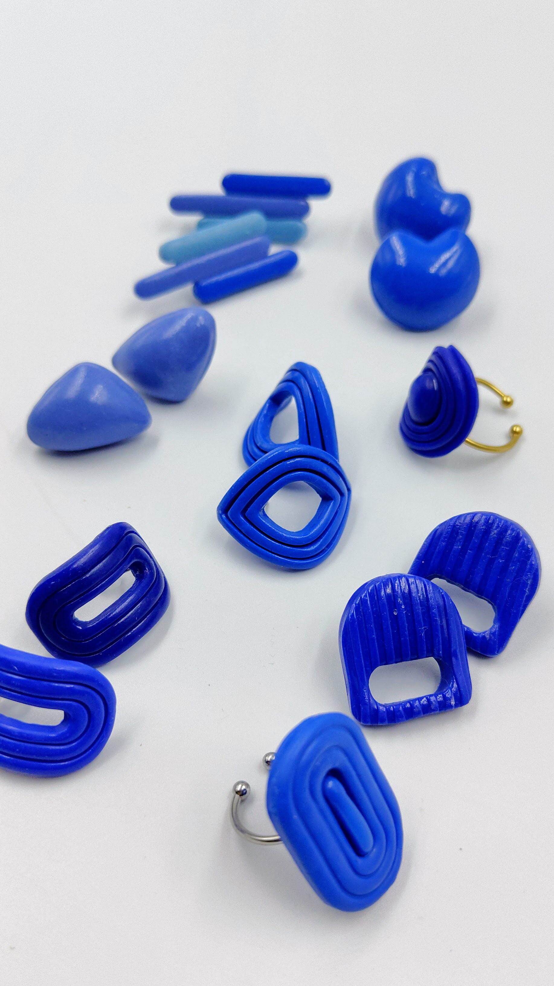 anello regolabile design blu elettrico - Loopy Clay