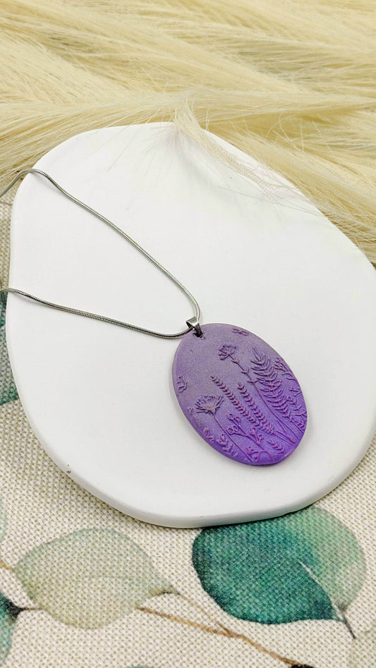 Collana con pendente viola prato fiorito sfumato - Loopy Clay