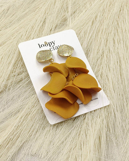 "Bagliori di Sole": Orecchini Artigianali in Giallo Oro