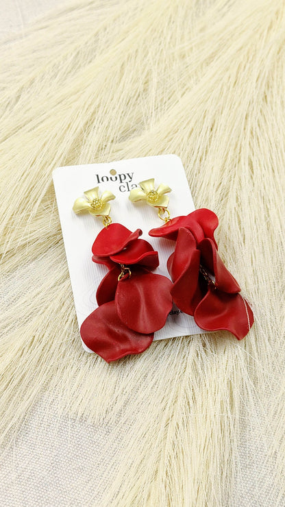 "Rosso Passione": Orecchini Artigianali per un'Eleganza che Non Conosce Stagioni