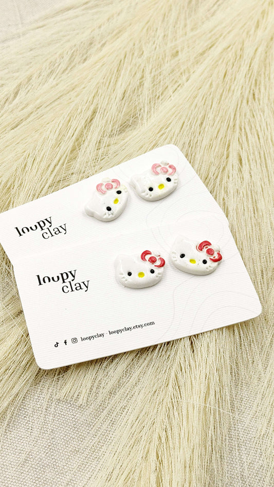 Orecchini gattino con fiocco stile Hello Kitty
