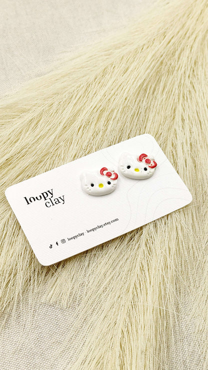 Orecchini gattino con fiocco stile Hello Kitty