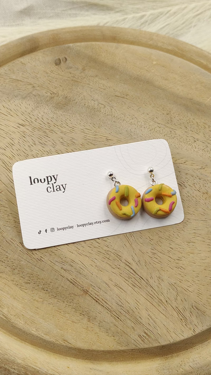 Orecchini ciambelle / donuts con zuccherini (al forno)