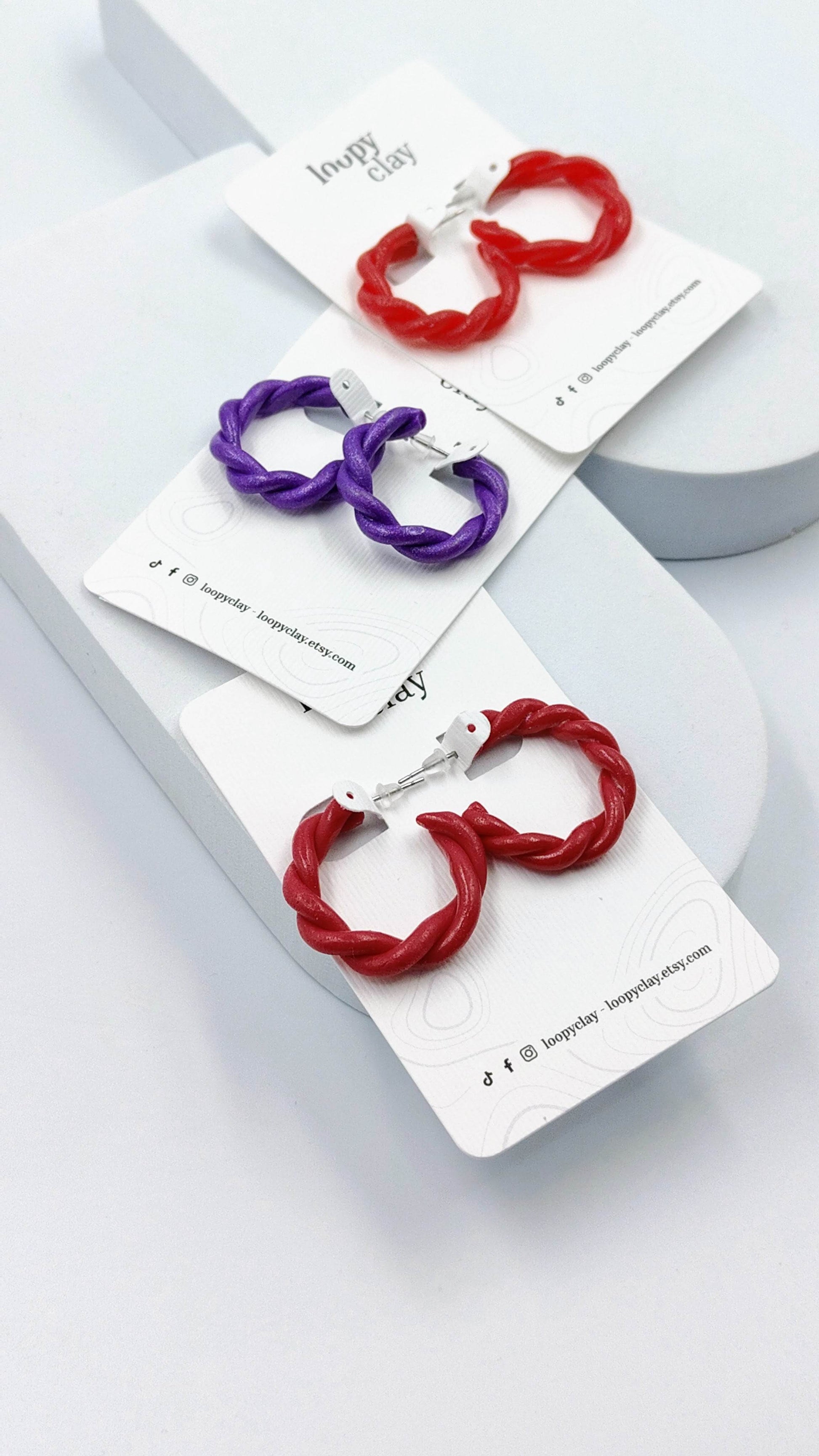 Orecchini a cerchio medi - intrecciati - Loopy Clay