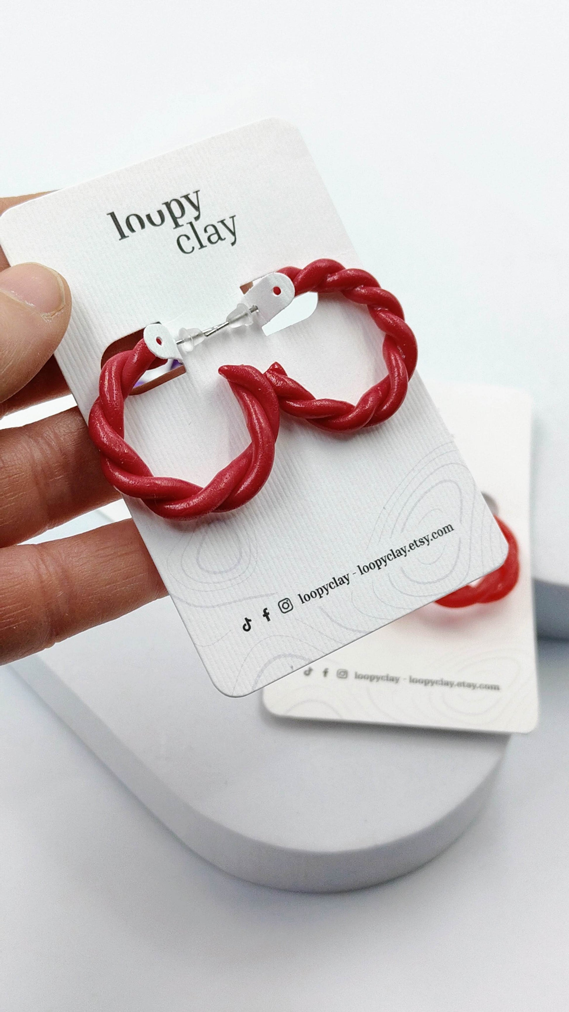 Orecchini a cerchio medi - intrecciati - Loopy Clay