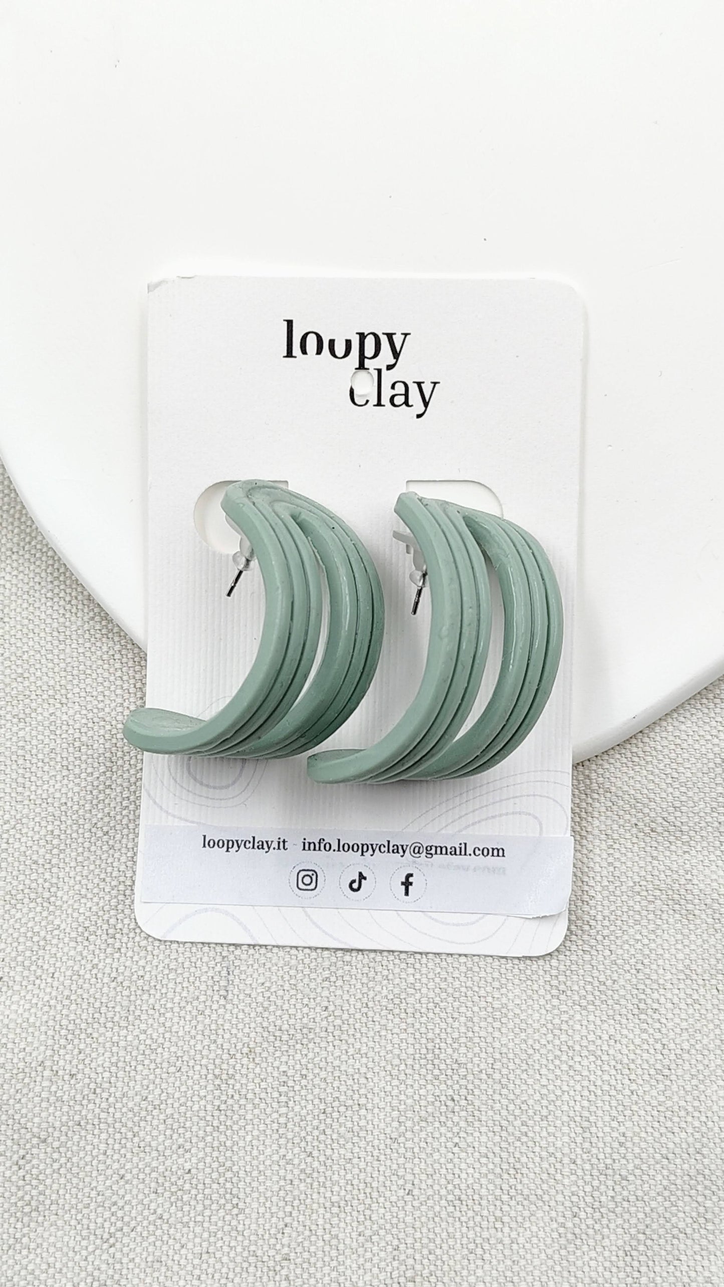 Orecchini Huggies Pastello | Minimalismo e Colore