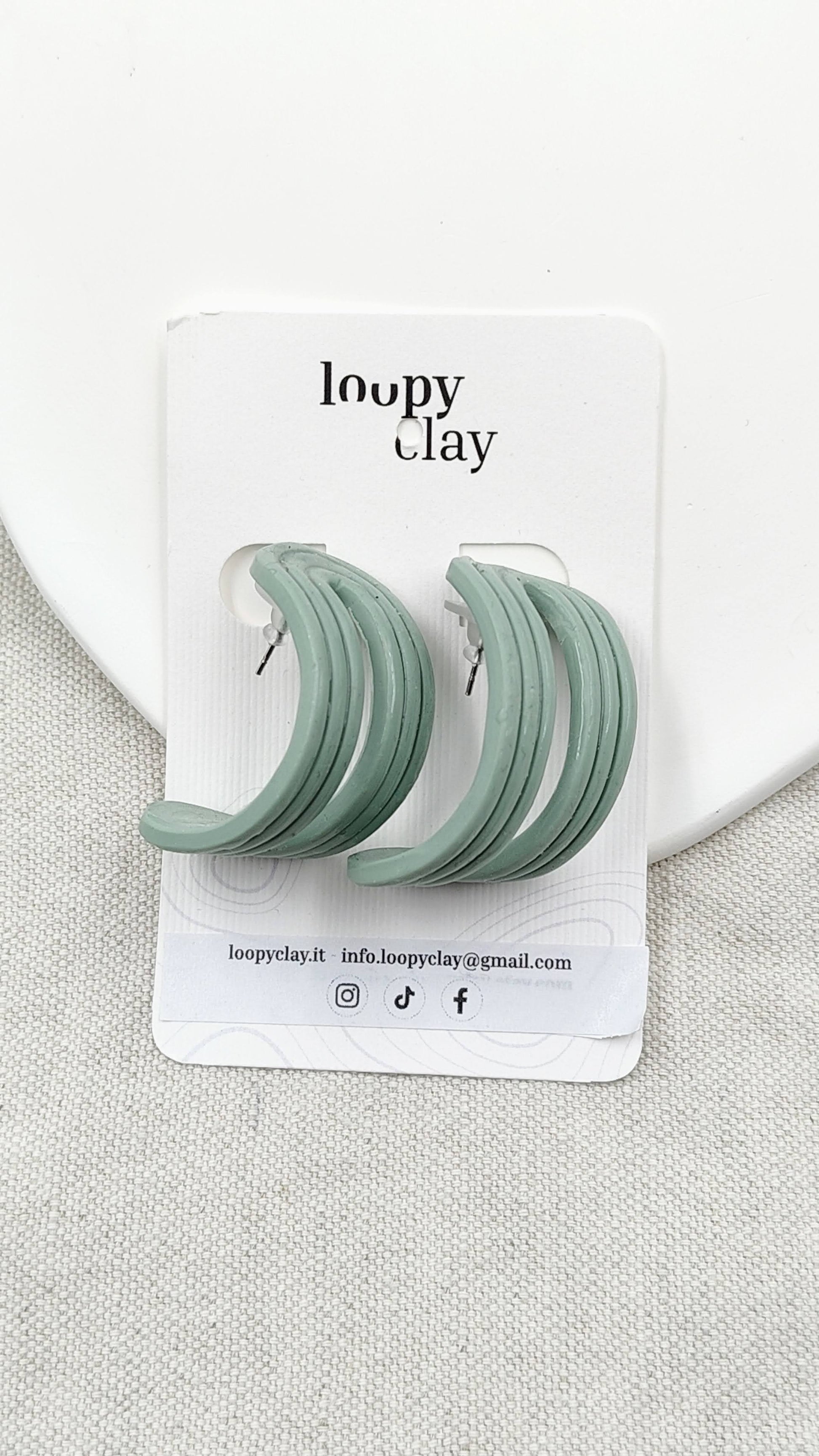 Orecchini Huggies Pastello | Minimalismo e Colore