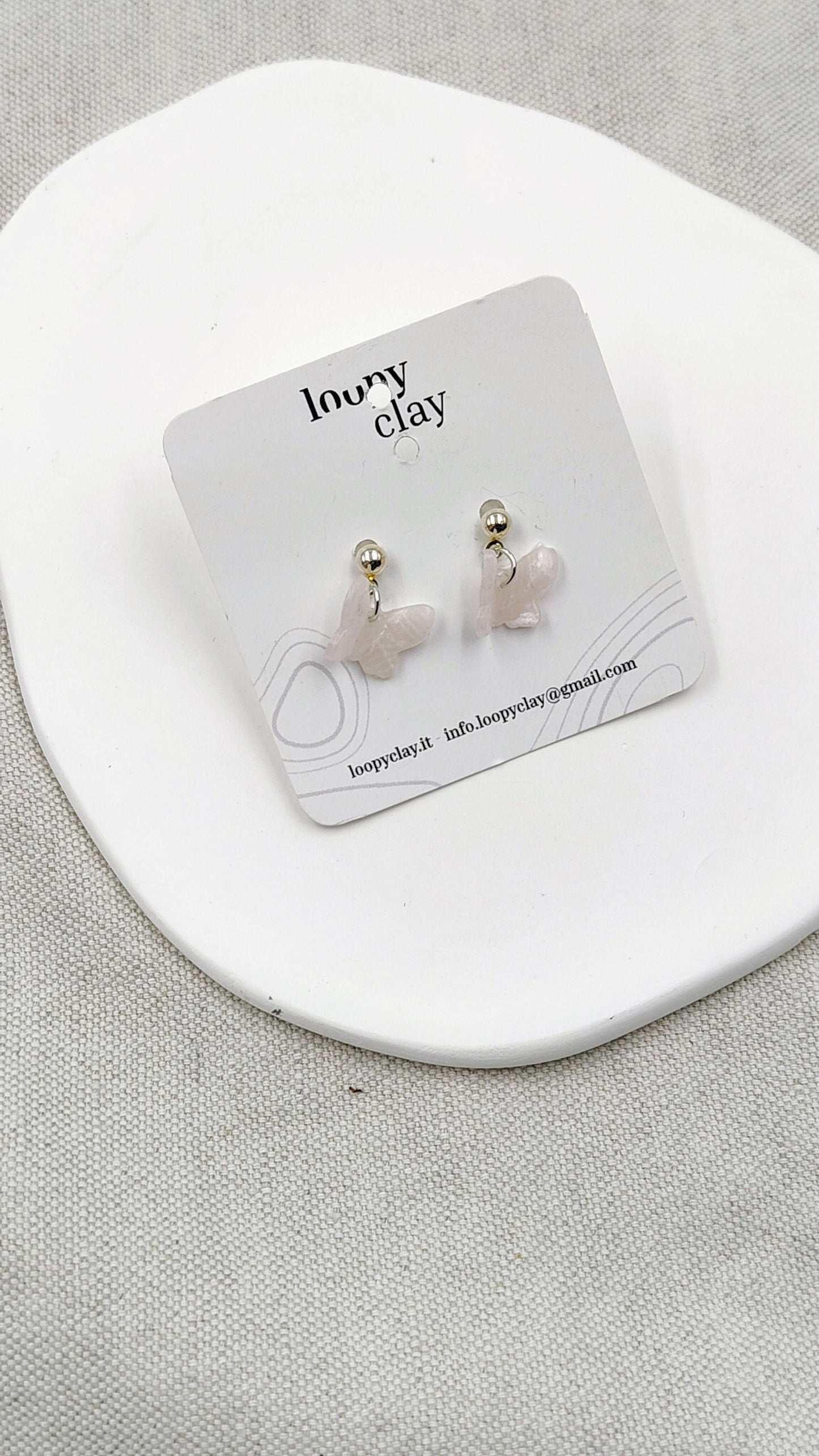 Orecchini Mini Farfalla effetto Vetro | Discreta Trasparenza