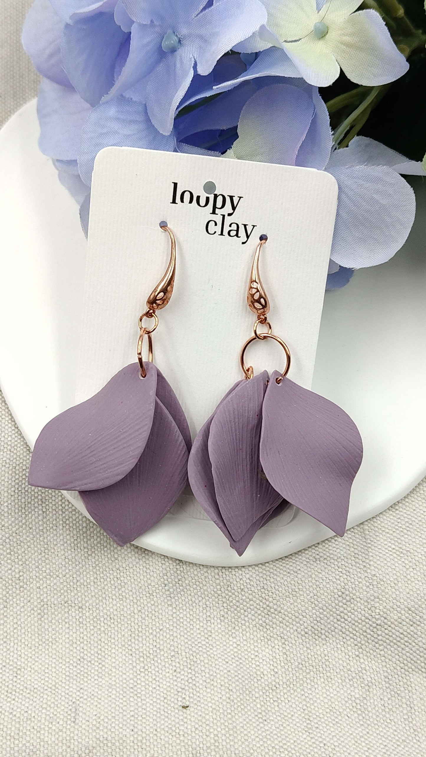 Orecchini pendenti Sogni di Primavera | Petali Viola e Riflessi Dorati