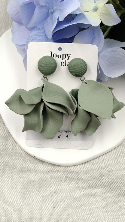 Orecchini Pendenti Ninfea d'Acqua | Verde Salvia e Oro