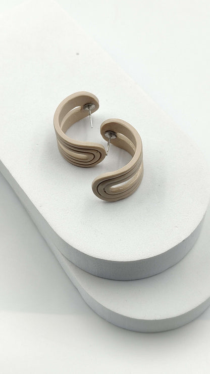 Orecchini Huggies Pastello | Minimalismo e Colore