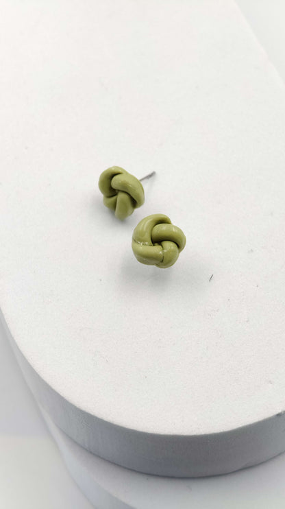 Orecchini Mini Nodo Minimal | L'essenza del dettaglio