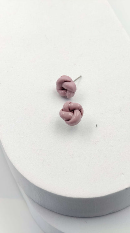 Orecchini Mini Nodo Minimal | L'essenza del dettaglio