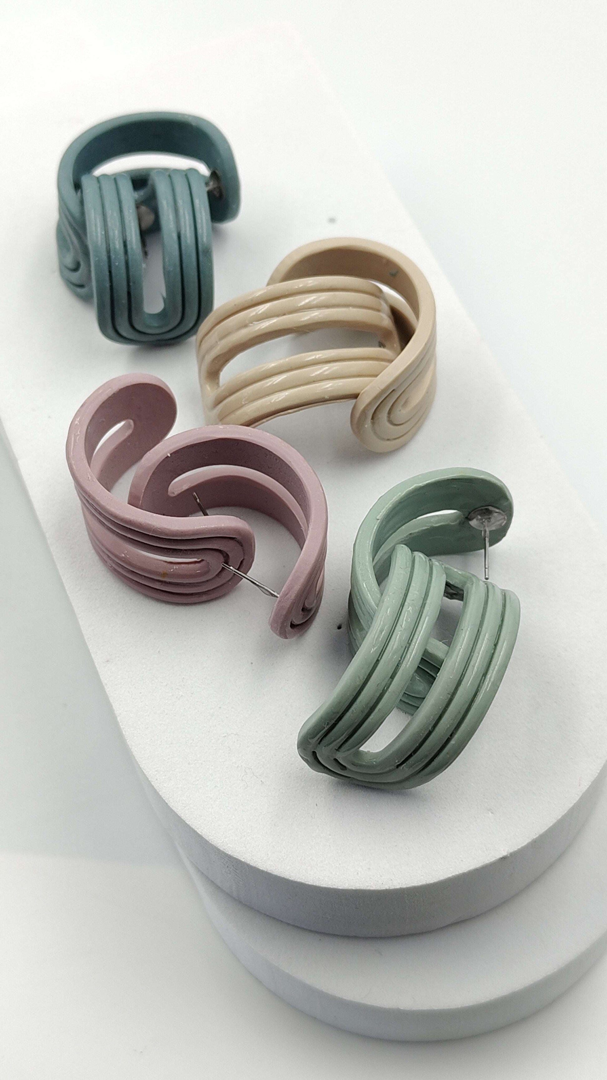 Orecchini Huggies Pastello | Minimalismo e Colore