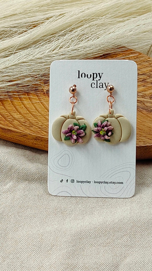 Orecchini pendemti Zucca Avorio con Fiori | Eleganza Naturale