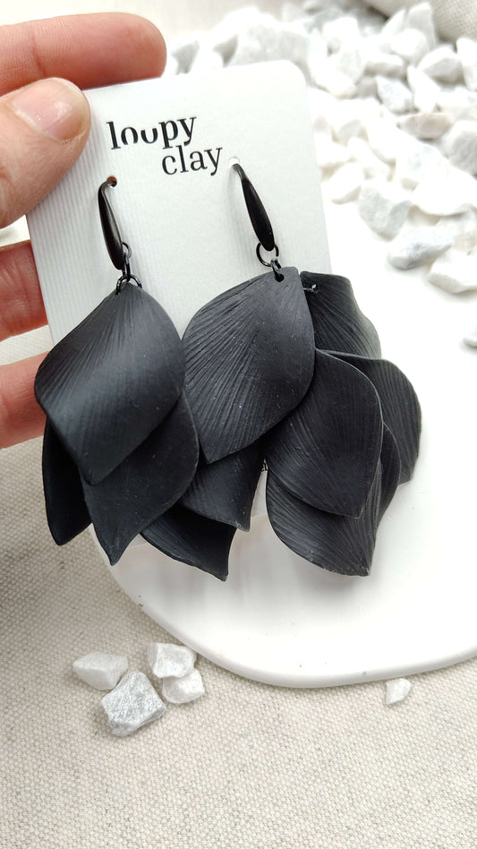 Orecchini "Petali Notturni" | Eleganza Dark-Chic