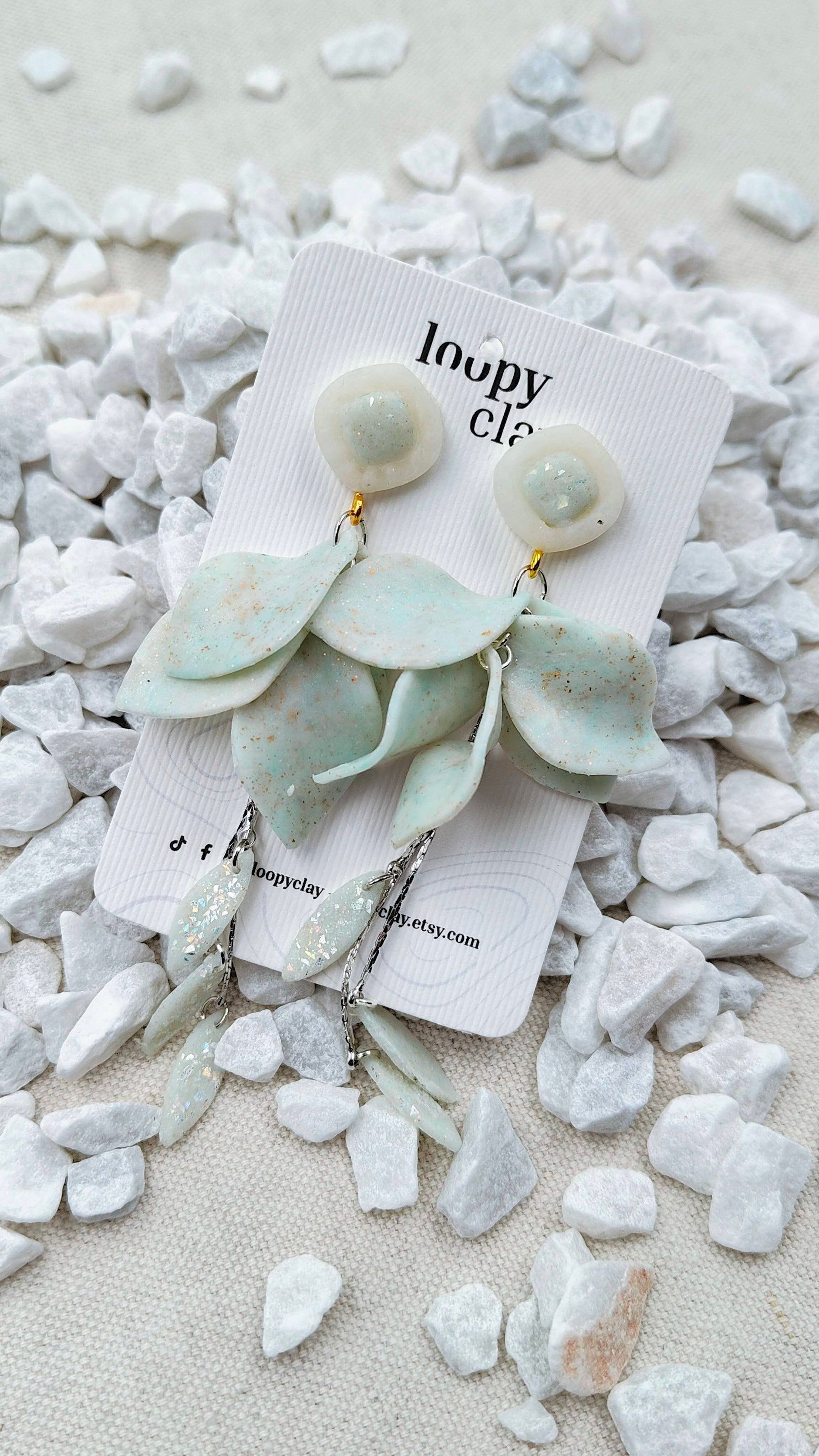 Orecchini Pendenti Aura Boreale | Azzurro Ghiaccio e Glitter Oro