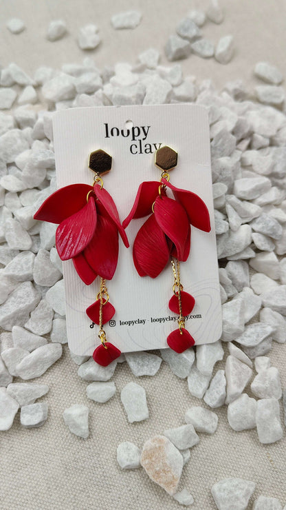 Orecchini Pendenti Petali di Rubino | Rosso Scarlatto e Oro