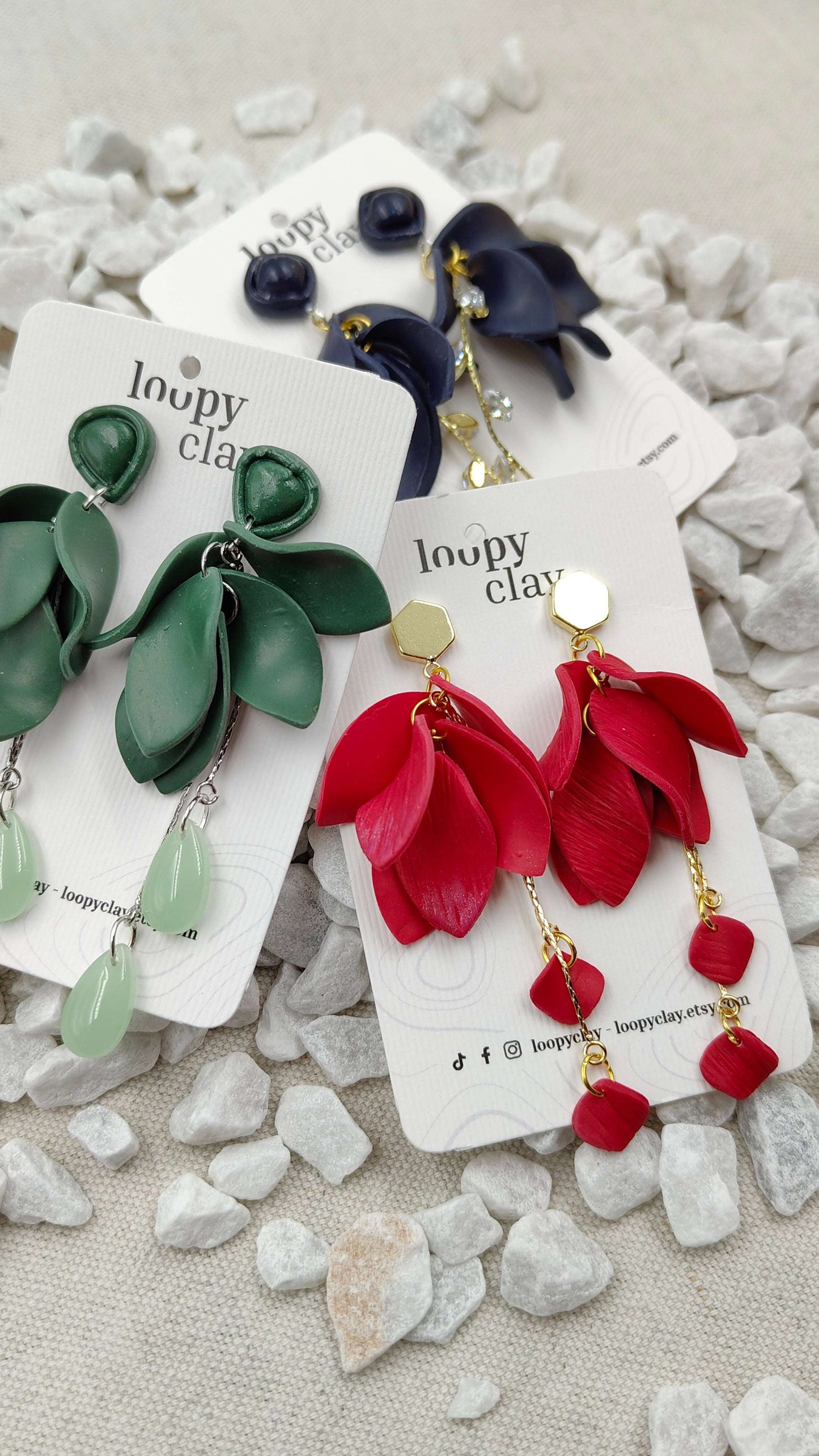 Orecchini Pendenti Petali di Rubino | Rosso Scarlatto e Oro