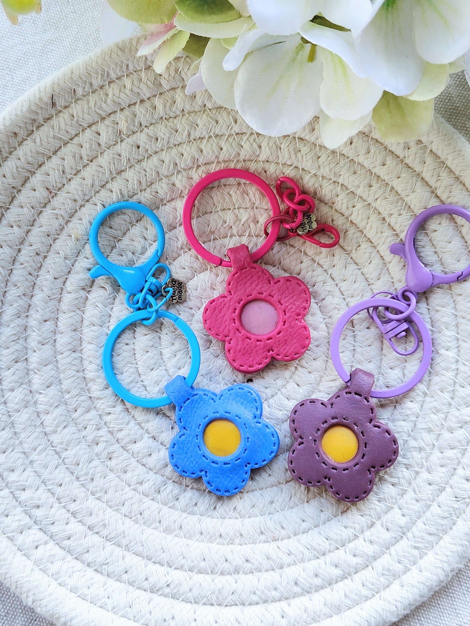 Collezione Primavera | Portachiavi Fiorellino Artigianale - 2