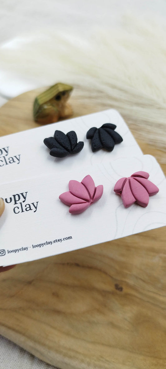 Orecchini fiori di loto - minimali ed eleganti - Loopy Clay