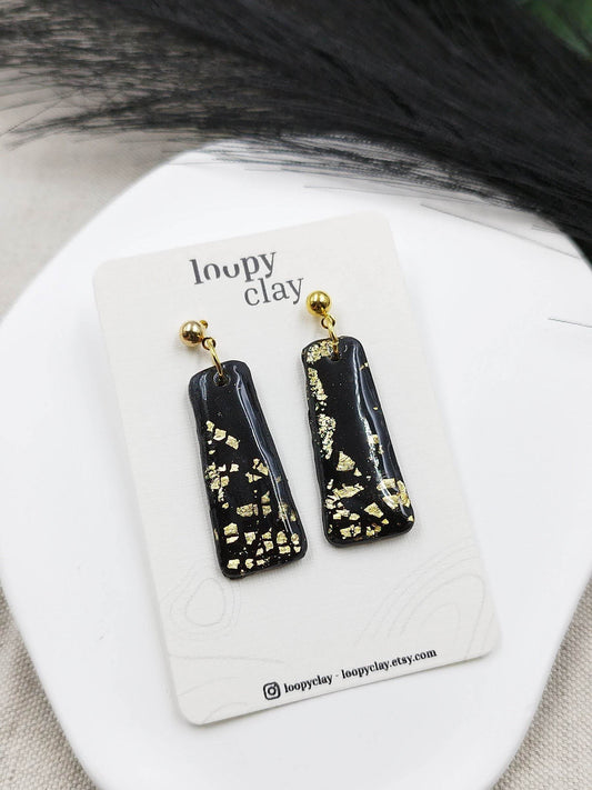 Orecchini pendenti oro e nero, tocchi luminosi - Loopy Clay