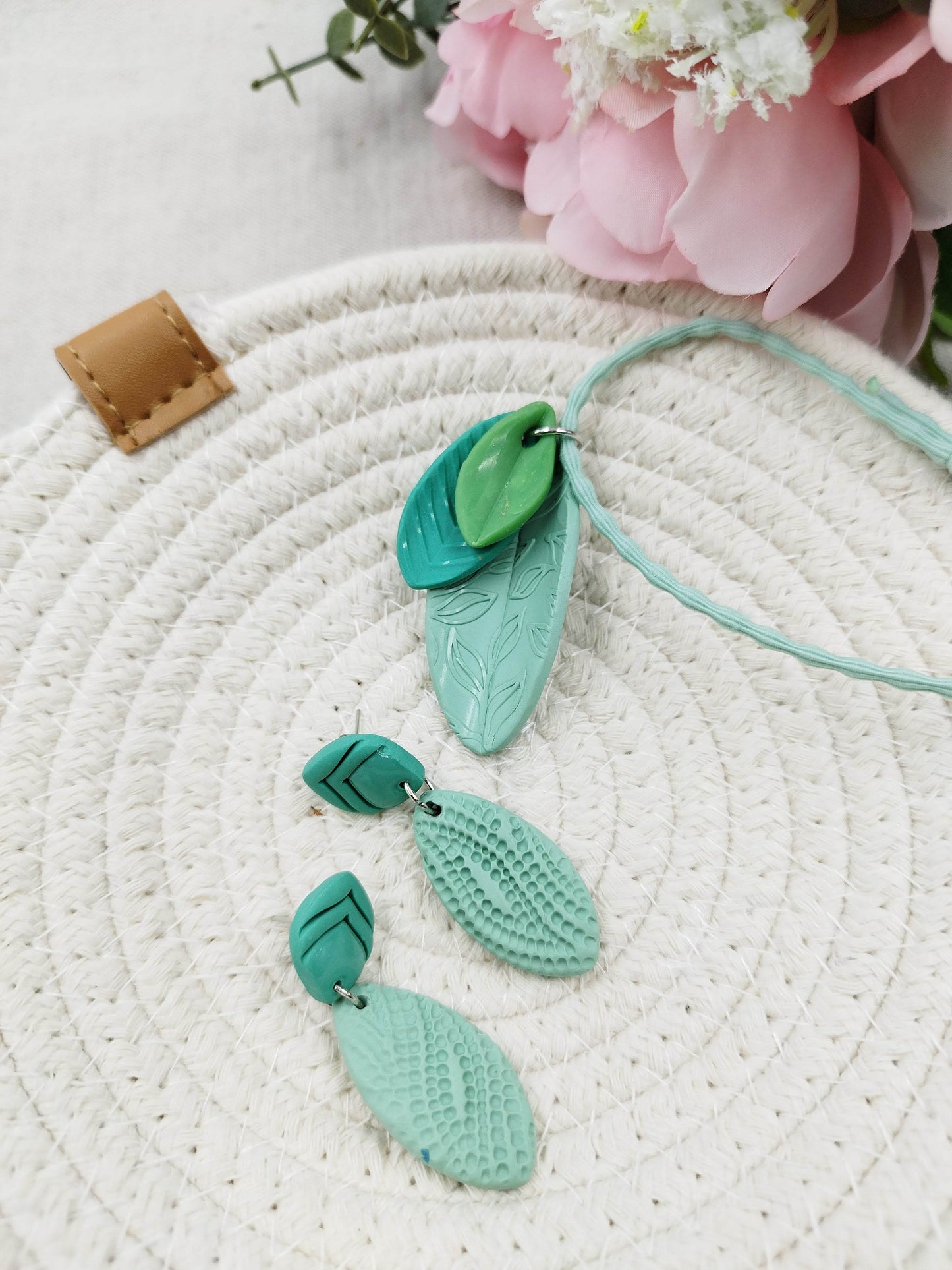 Ciondolo Foglia Design natura - Loopy Clay