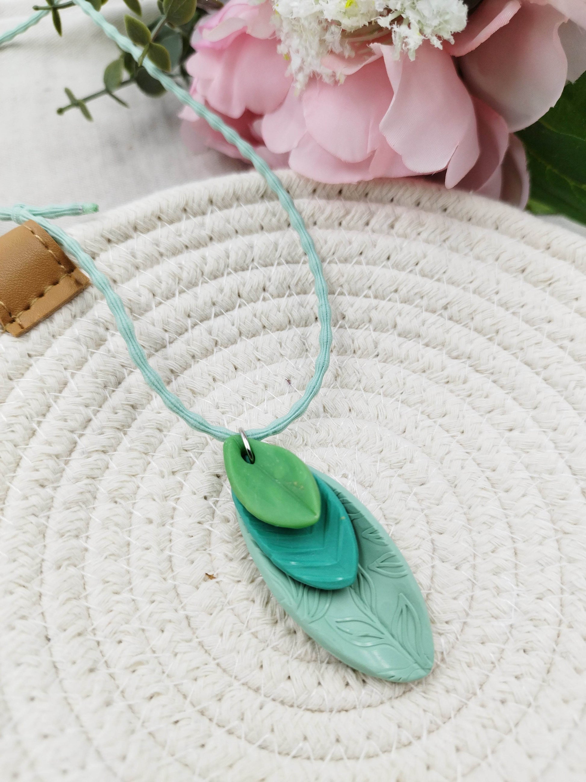 Ciondolo Foglia Design natura - Loopy Clay