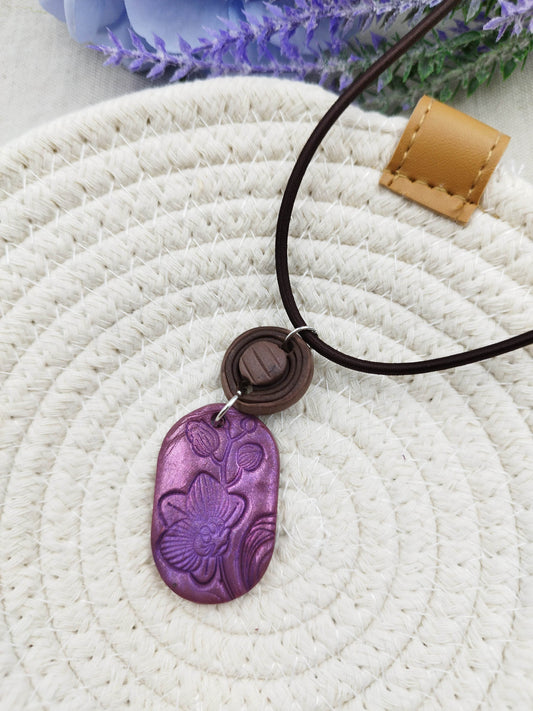 Collana in Stile Etnico con disegno di orchidee - Loopy Clay