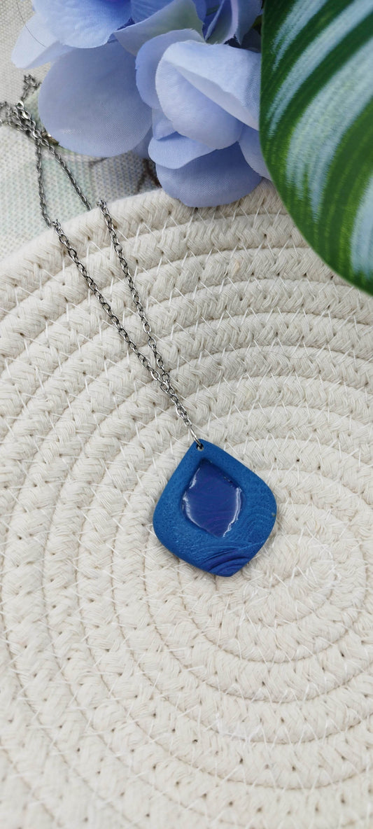 Collana blu con effetto del mare - a goccia - Loopy Clay