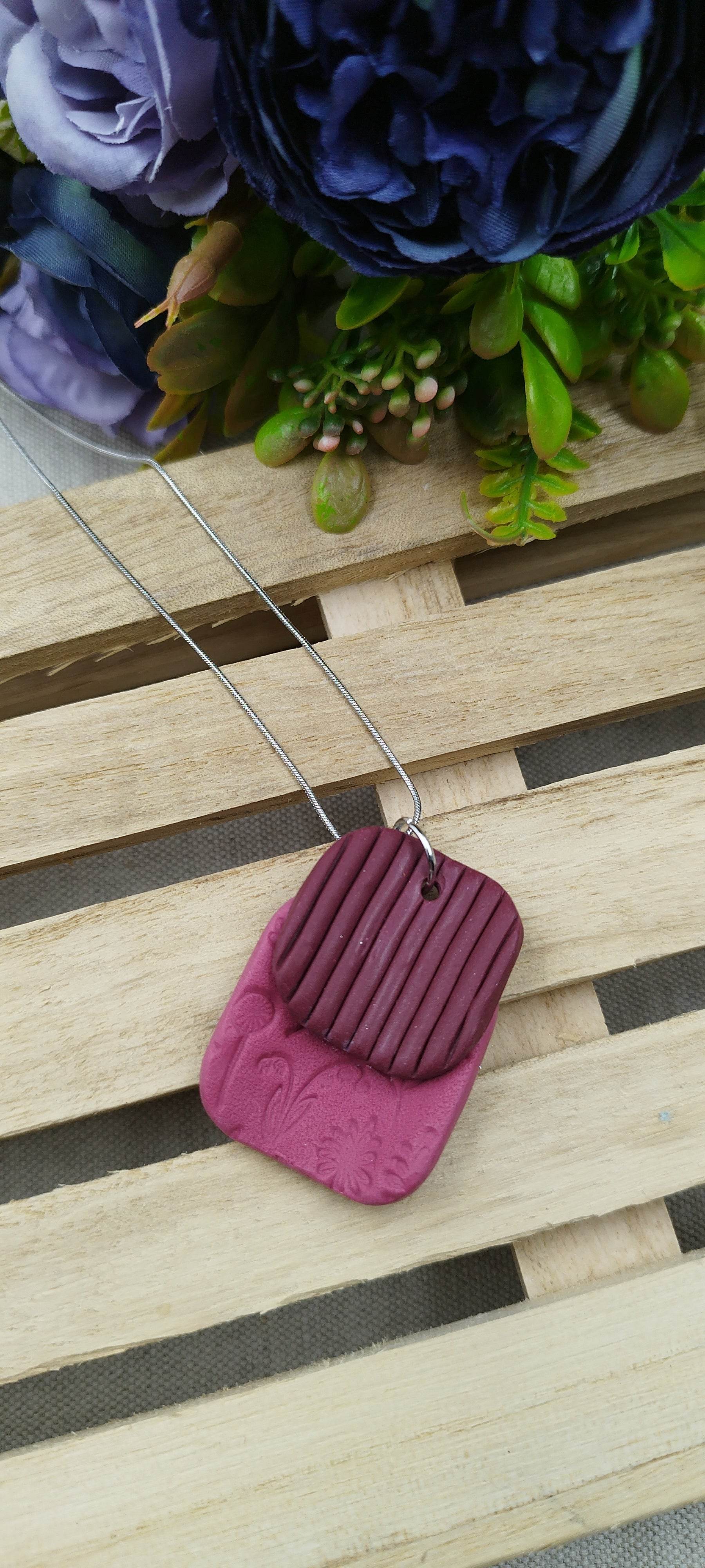 Collana Design Etnico Rosa e Bordeaux - Loopy Clay