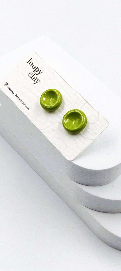 Orecchini a bottone dots