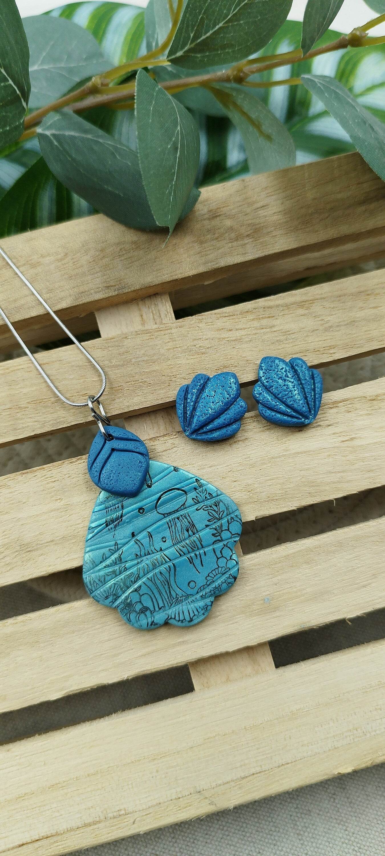 Collana con Ciondolo conchiglie - tema marino - Loopy Clay