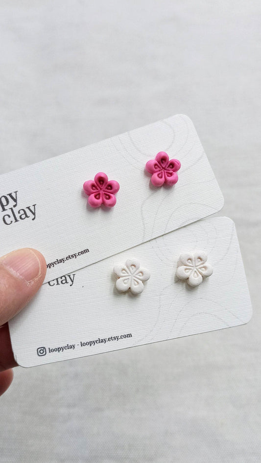 Orecchini Fiori di Ciliegio minimali ed eleganti - Loopy Clay