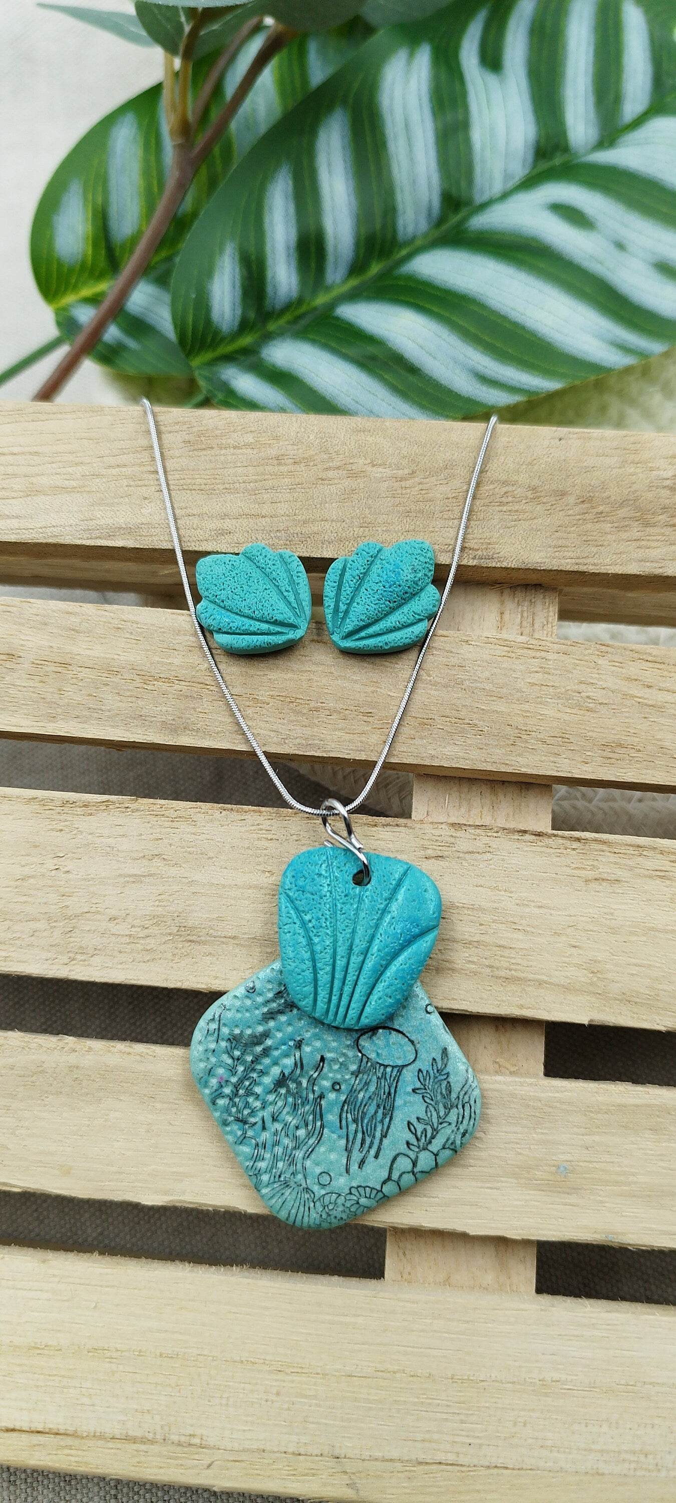 Collana con Ciondolo conchiglie - tema marino - Loopy Clay